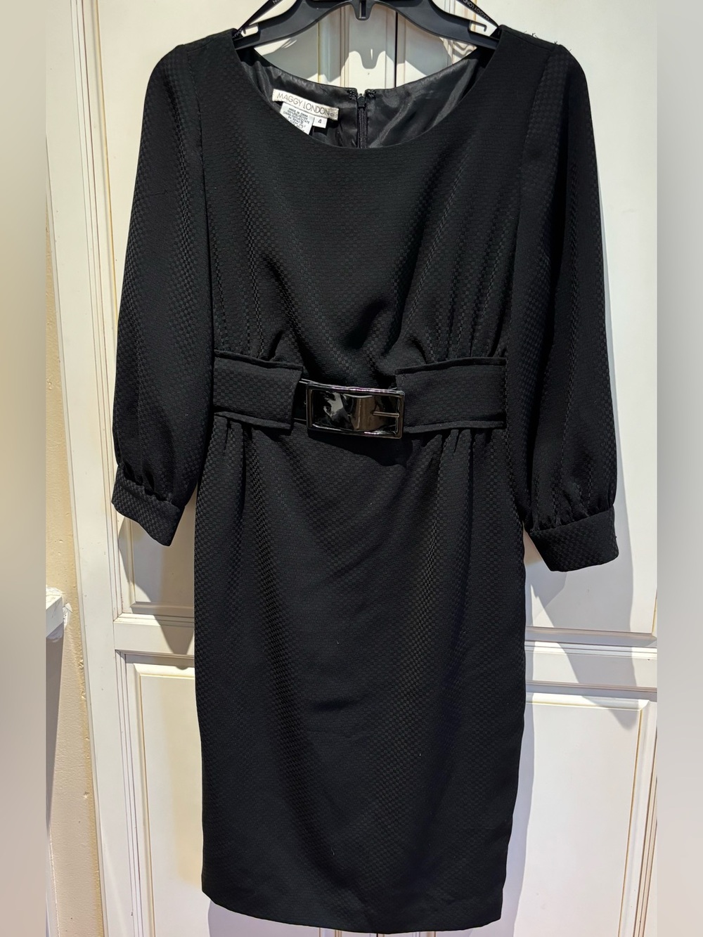Maggy London black dress long sleeve size 4